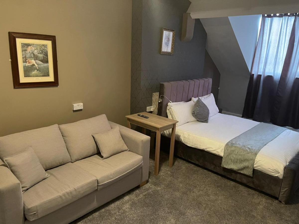 The Clarendon Hotel มอร์คัมบ์ ภายนอก รูปภาพ