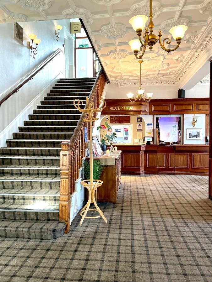 The Clarendon Hotel มอร์คัมบ์ ภายนอก รูปภาพ